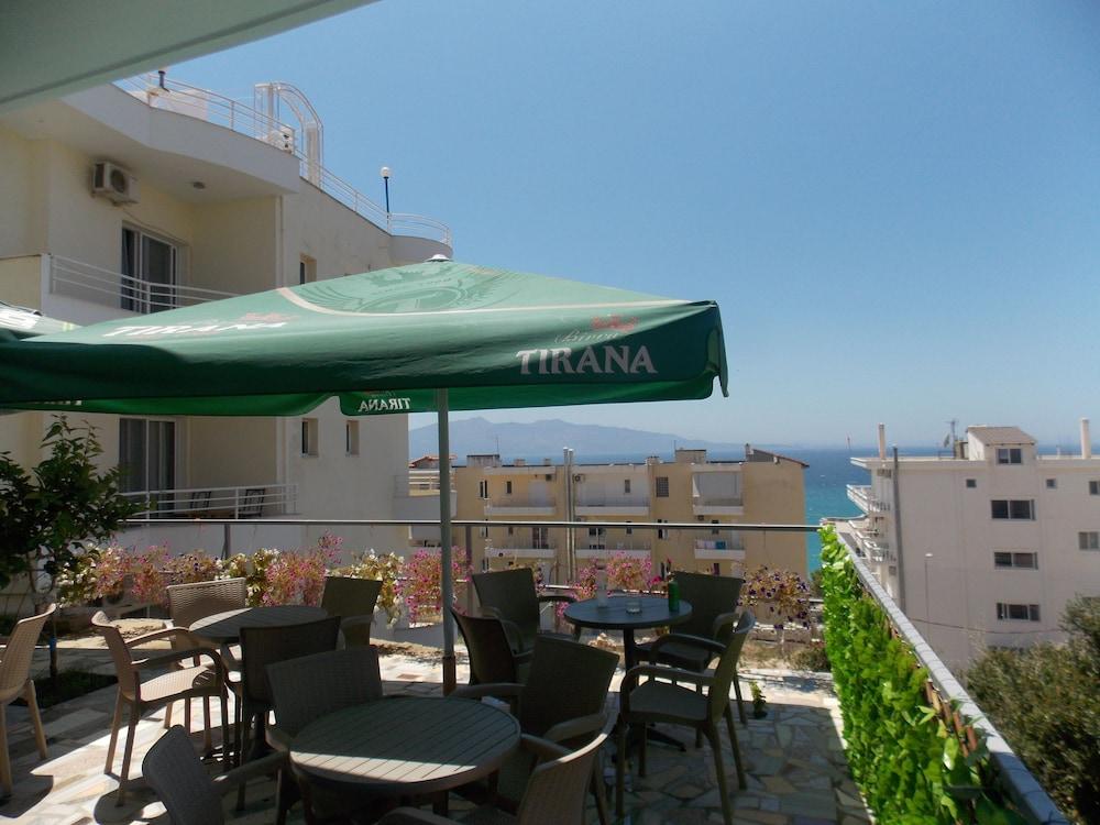Summer Dream Hotel Sarandë Exterior foto
