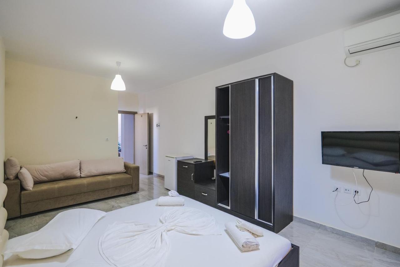 Summer Dream Hotel Sarandë Exterior foto